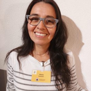 Gloria, Auxiliaire